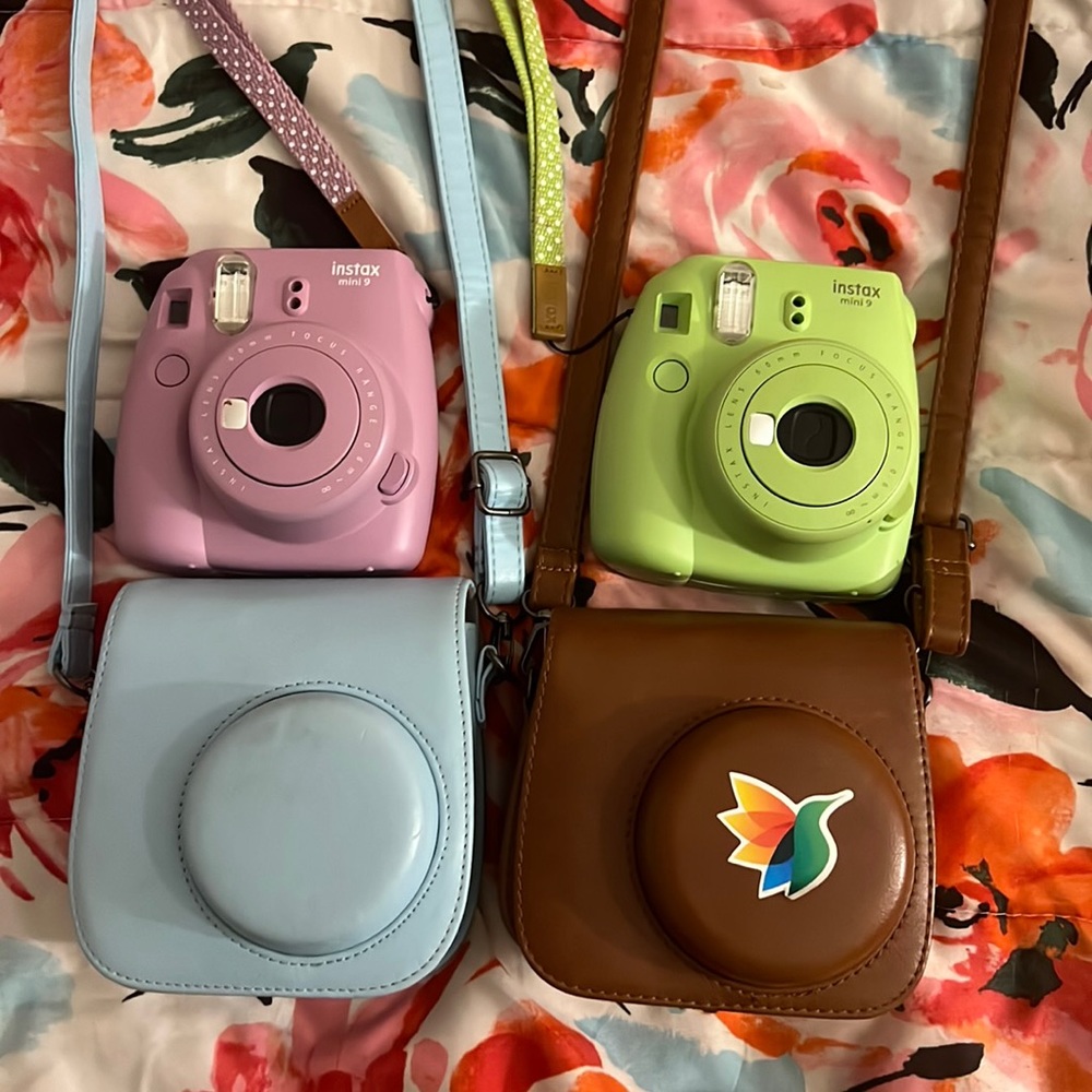 Instax mini 9 : Green and Lilac w Cases.